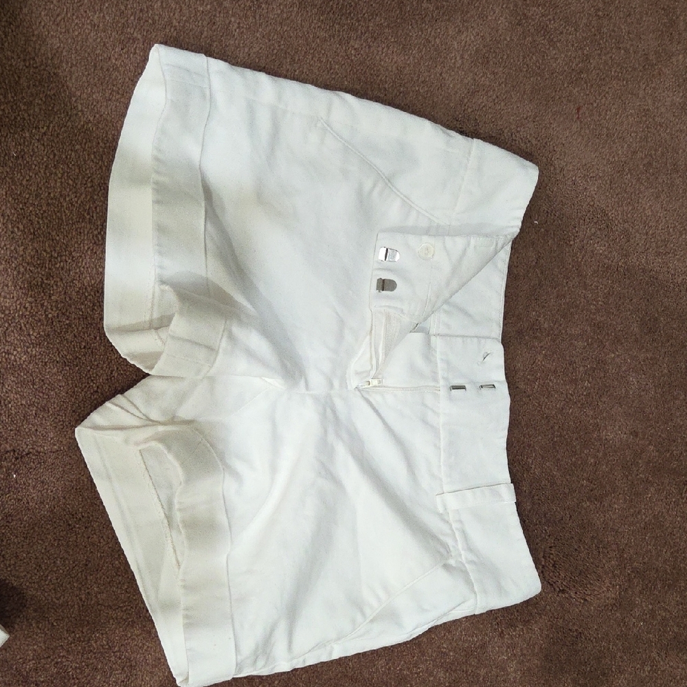 Vince Camuto Elegant Cream Shorts